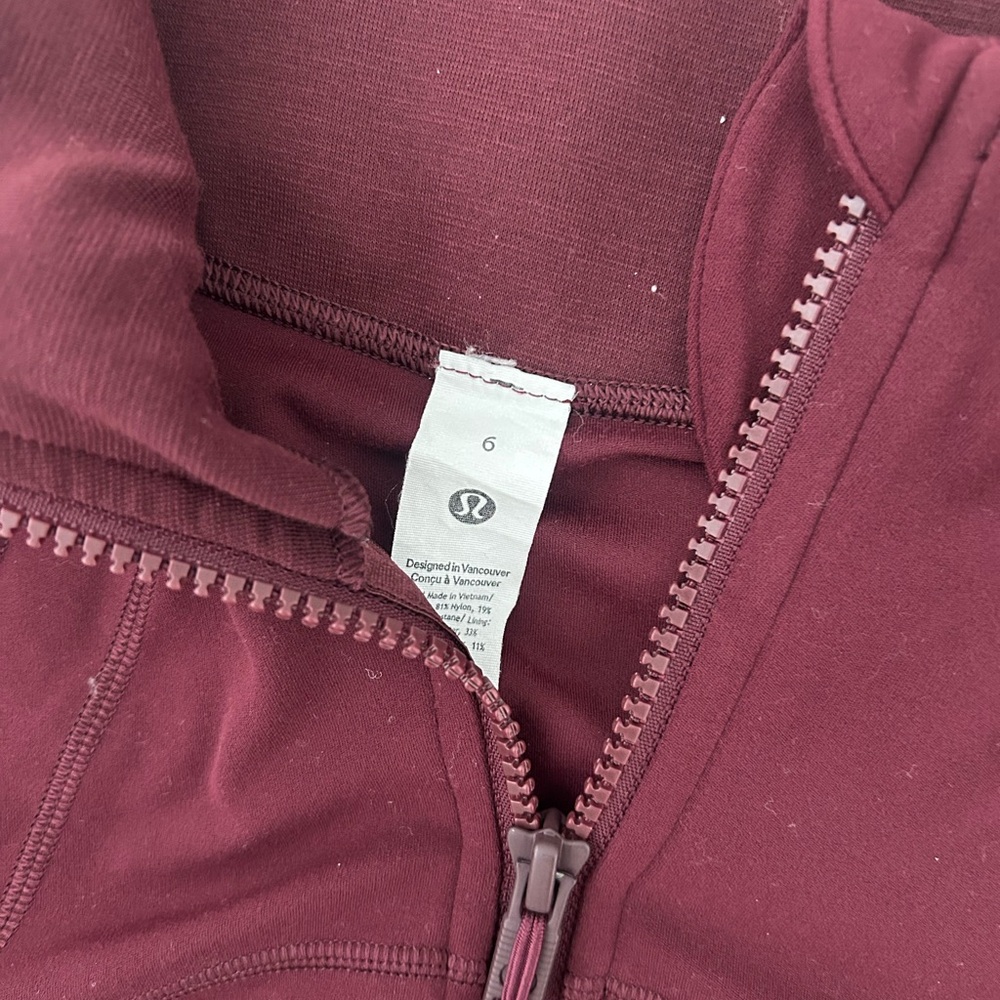 Define jacket - Picture 4 of 4